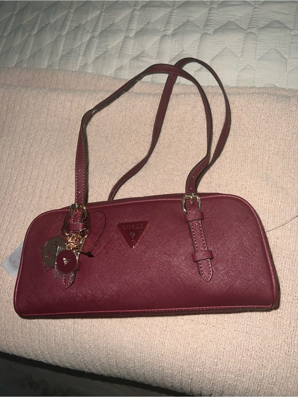 Guess zitq mini bag burgundy